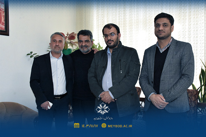 دیدار هیئت رئیسه دانشگاه میبد با دو تن از ایثارگران دوران دفاع مقدس