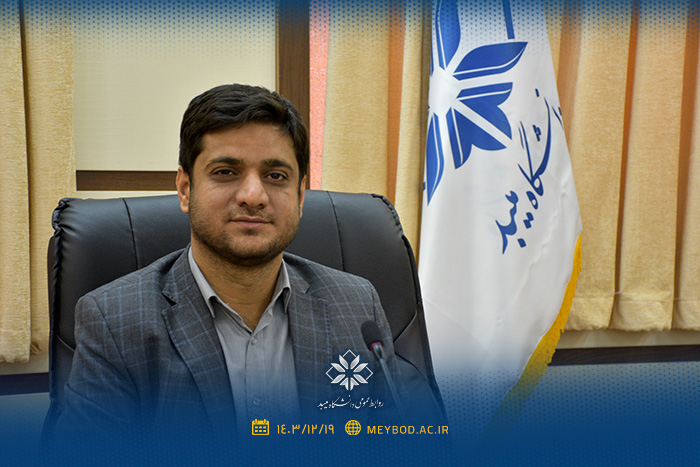 کسب عنوان «عضو هیئت علمی برتر در حوزه ارتباط با صنعت و جامعه در سال 1403» توسط عضو هیئت علمی دانشگاه میبد